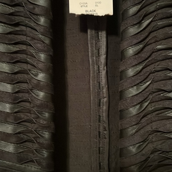 Cache Black Textured Leather Jacket soft leather.  Fitted dressy jacket NWT - Picture 6 of 9